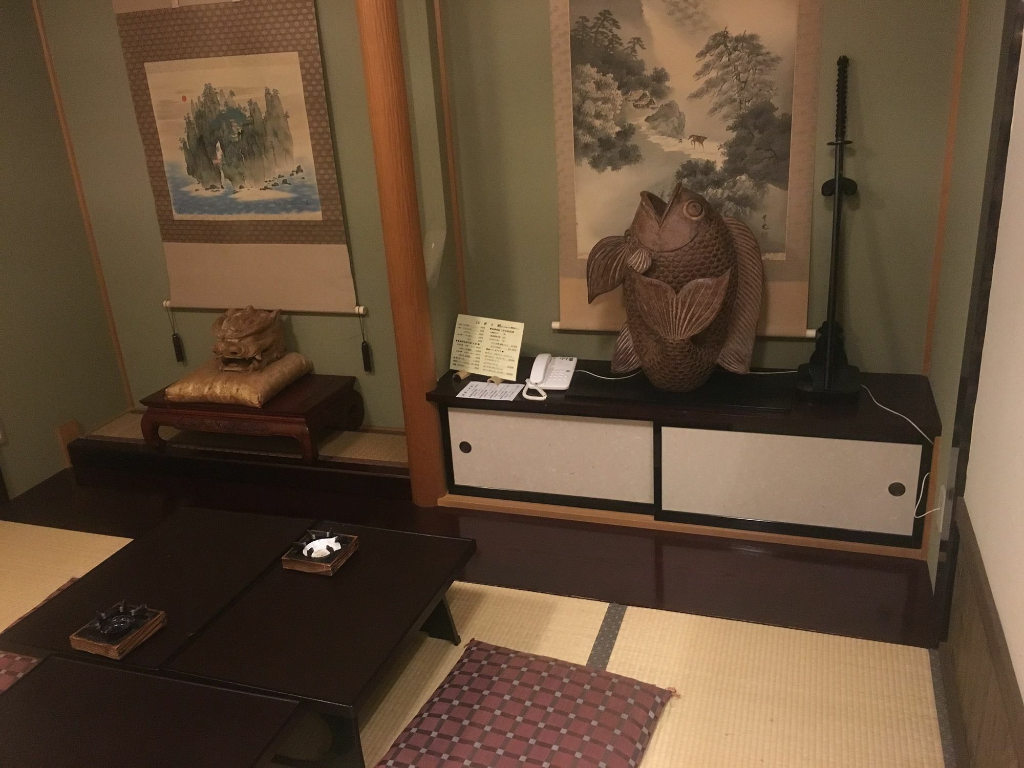 御宿翡翠旅馆 高山 外观 照片